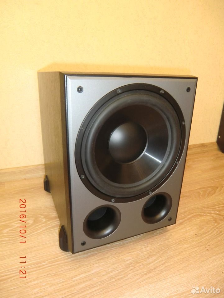 Сабвуфер активный Indianaline DJ 810
