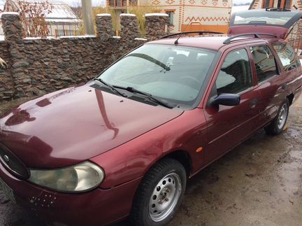 Ford Mondeo 1.8 МТ, 1999, битый, 380 000 км