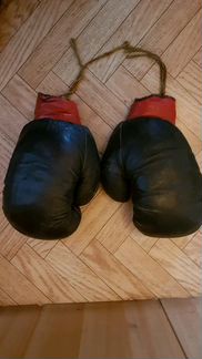 Боксерские перчатки, груша
