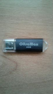 USB флешка на 8GB