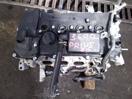 Двигатель передний Toyota Prius ZVW50 2zrfxe 2015