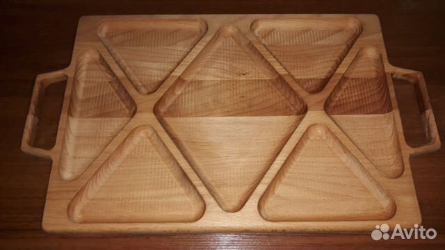 Сервировочный поднос с ручками