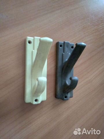 Крючки для одежды