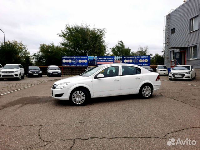 Opel Astra 1.6 МТ, 2011, 100 000 км