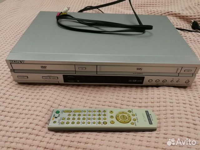 Sony dvd player/video cassette