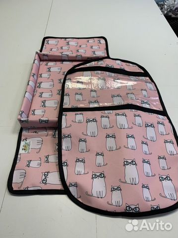 Дорожный столик и защитная накидка на кресло