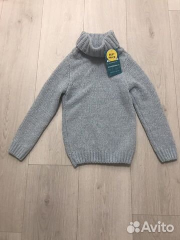 Свитер новый