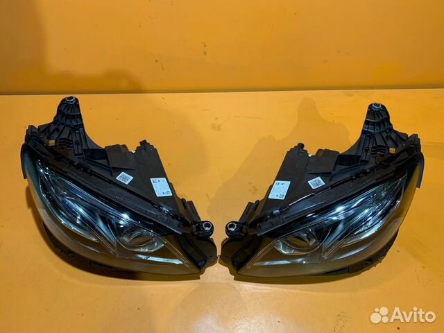 Фара левая на Mercedes W213 Multibeam