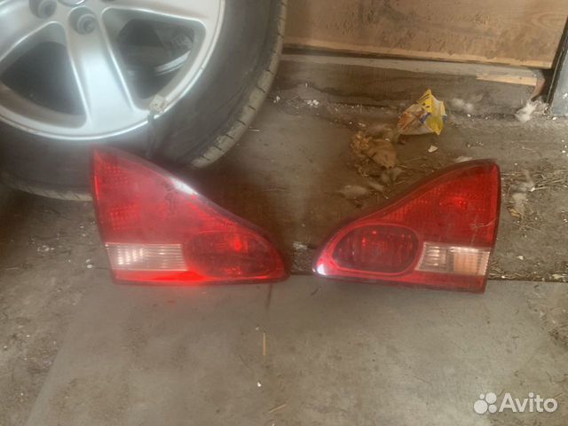Продаю фонари на 5 дверь тойота ипсум асм21