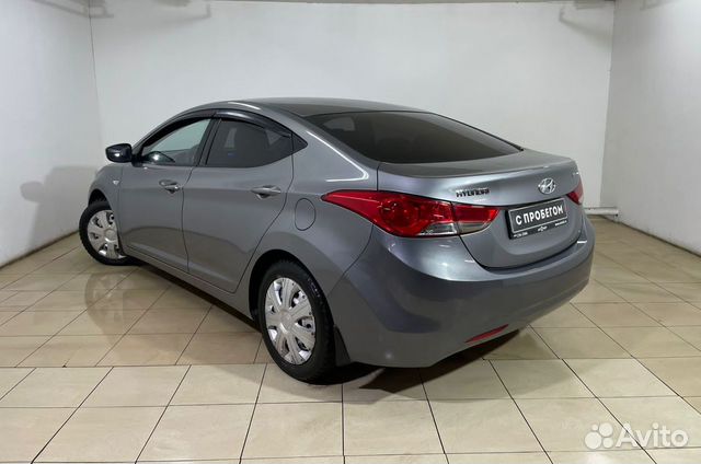 Hyundai Elantra `2011