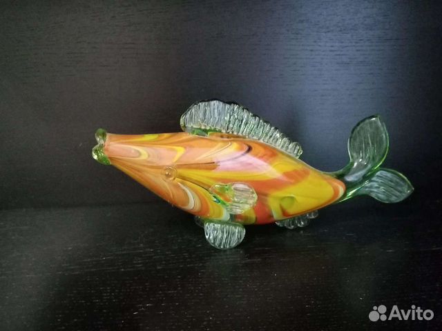 Рыба - статуэтка из цветного стекла