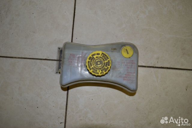 Бачок тормозной жидкости Audi А4 B7