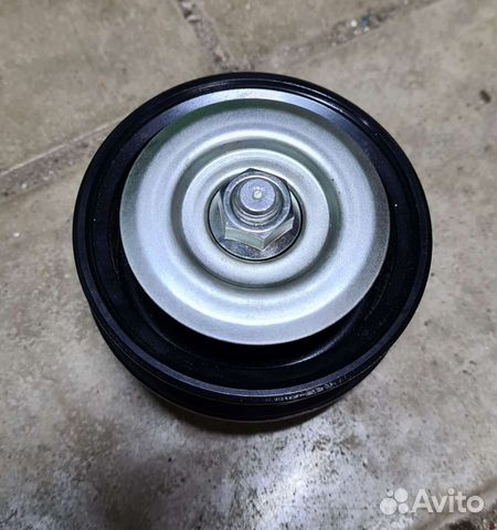 Ролик компрессера кондиционера toyota land cruiser