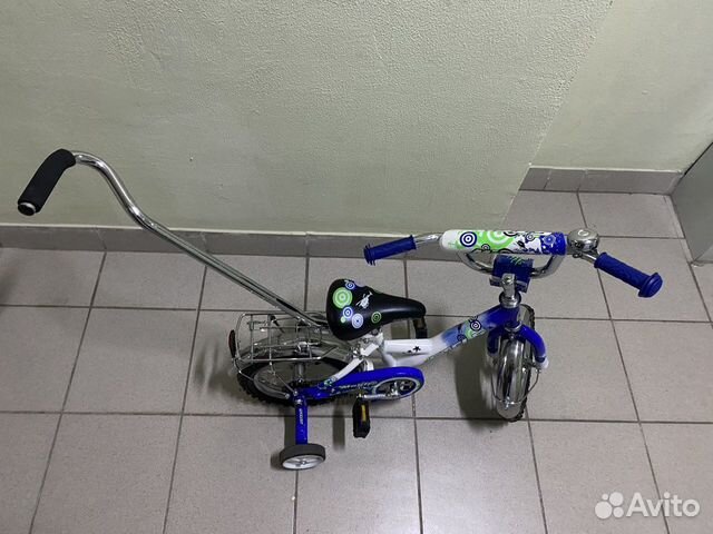 Детский велосипед с ручкой