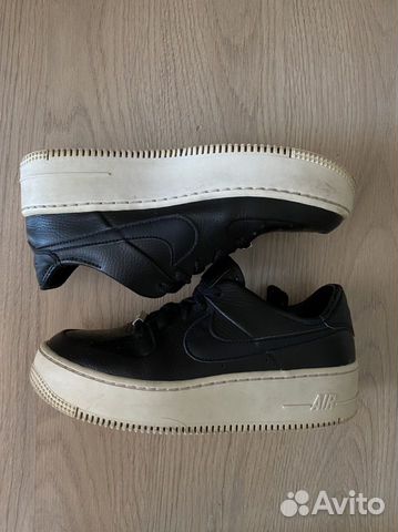 Женские кроссовки Nike AF1