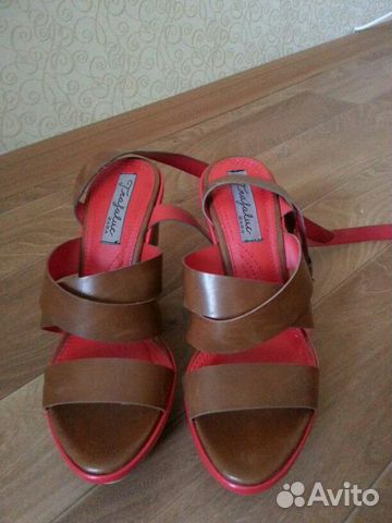 Новые босоножки Zara Зара на танкетке 37 размер