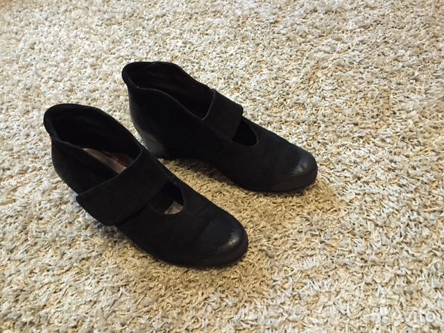 Туфли (ботильоны) женские Chester Туфли (ботильоны) женские Chester