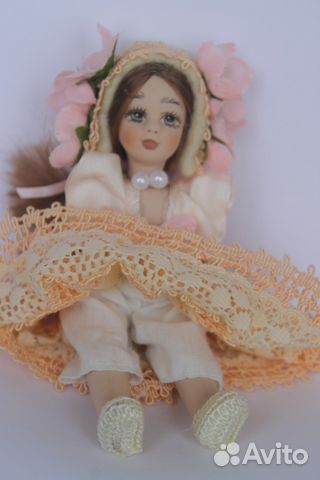 Кукла фарфоровая, Италия, 14.5 см, новая Кукла фарфоровая, Италия, 14.5 см, новая
