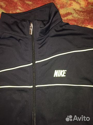 Мастерка фирмы Nike на рост 147-158 см на 12-13 ле Мастерка фирмы Nike на рост 147-158 см на 12-13 ле