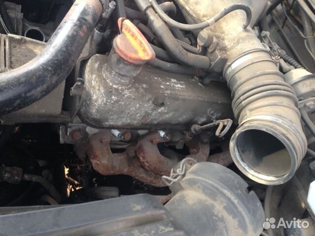 Патрубок впускной Discovery 1 Land Rover 3.9 л Патрубок впускной Discovery 1 Land Rover 3.9 л