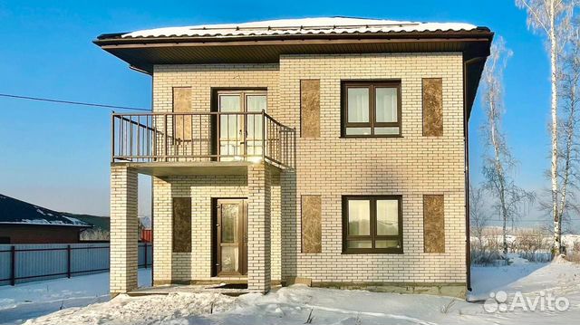 

Коттедж 180 м² на участке 10 сот.