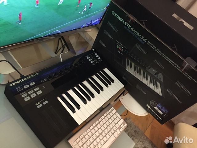 Контроллер Komplete Kontrol S25