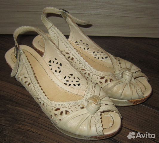 Босоножки кожаные в идеальном состоянии Босоножки кожаные в идеальном состоянии