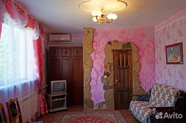 Комната 25 м² в > 9-к, 1/2 эт.