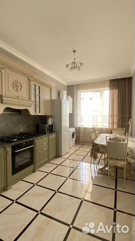 

2-к. квартира, 82 м², 12/14 эт.