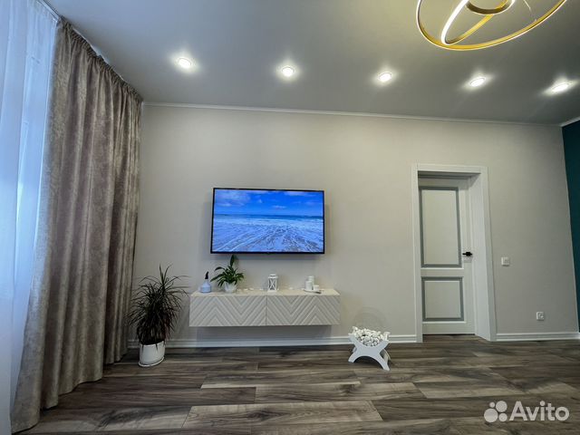 

2-к. квартира, 64 м², 2/2 эт.