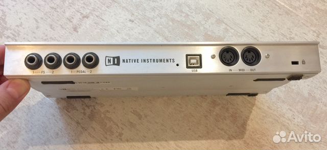 Native Instruments NI Kore 2 Controller Native Instruments NI Kore 2 Controller