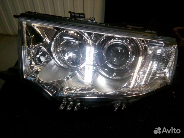 Mitsubishi pajero sport 2 левая фара галоген Mitsubishi pajero sport 2 левая фара галоген