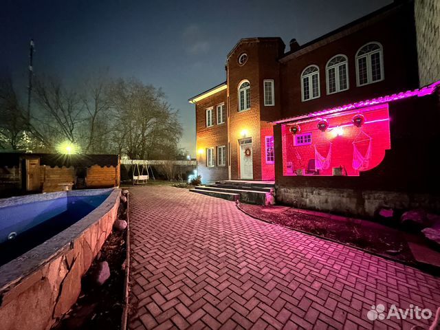 

4-к. дом, 350 м²