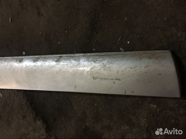 Накладка передней левой двери Ауди Ку7 Накладка передней левой двери Ауди Ку7
