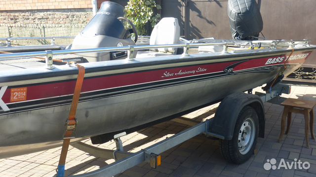 Продаю лодку bass traker 185 с мотором suzuki 70