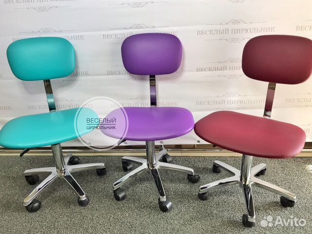 Стул мастера и клиента Стул мастера и клиента