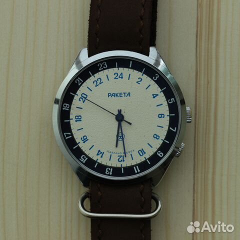 Ракета 24 часа механические часы СССР в Ракета 24 часа механические часы СССР в