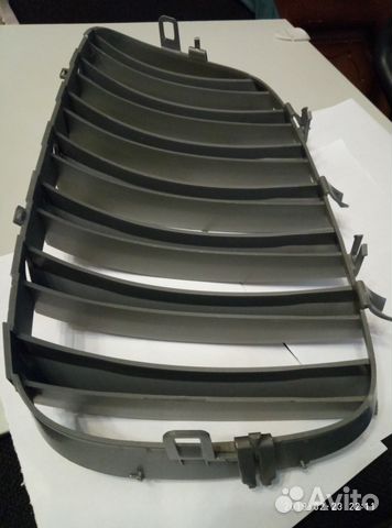 Решетка радиатора правая BMW X5 F15 (без хрома) Решетка радиатора правая BMW X5 F15 (без хрома)
