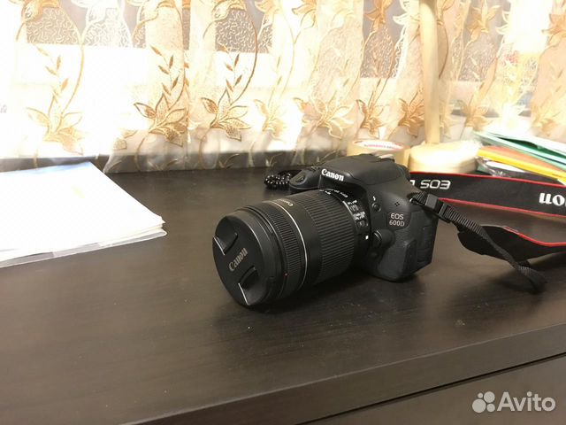 Зеркальный фотоаппарат Canon 600D kit 18-135 Зеркальный фотоаппарат Canon 600D kit 18-135