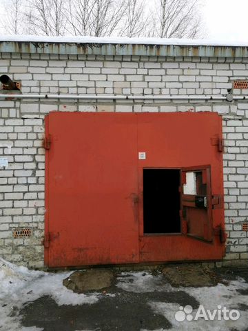 Гараж, > 30 м²