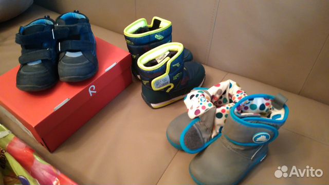 Продам детскую обувь сапоги Crocs, ботинки Reima Продам детскую обувь сапоги Crocs, ботинки Reima