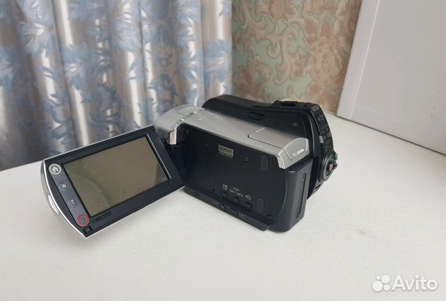 Видеокамера Sony DCR-SR46