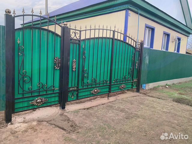 Кованые ворота с калиткой