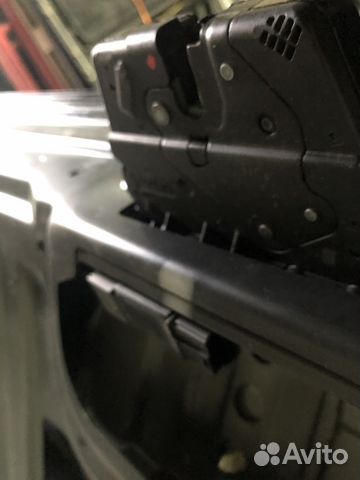 Замок багажника BMW 7 F01 Замок багажника BMW 7 F01