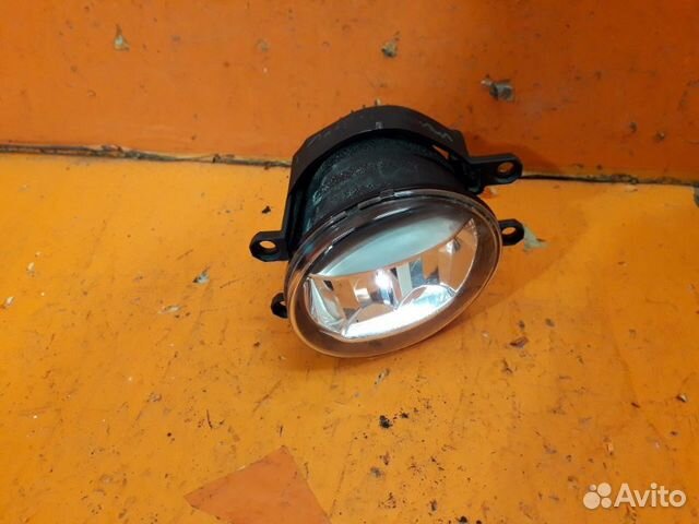 Фара противотуманная левая Toyota Camry XV70 Фара противотуманная левая Toyota Camry XV70