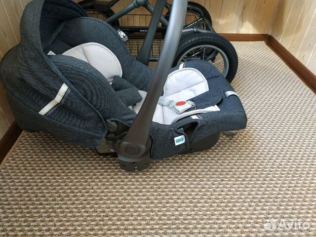 Автокресло группа 0+ (до 13 кг) Inglesina Huggy Автокресло группа 0+ (до 13 кг) Inglesina Huggy