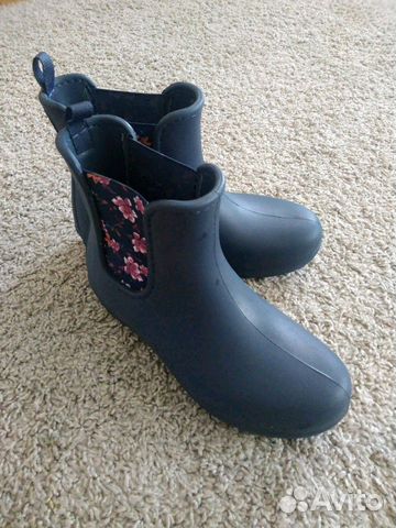 Резиновые сапоги женские Crocs