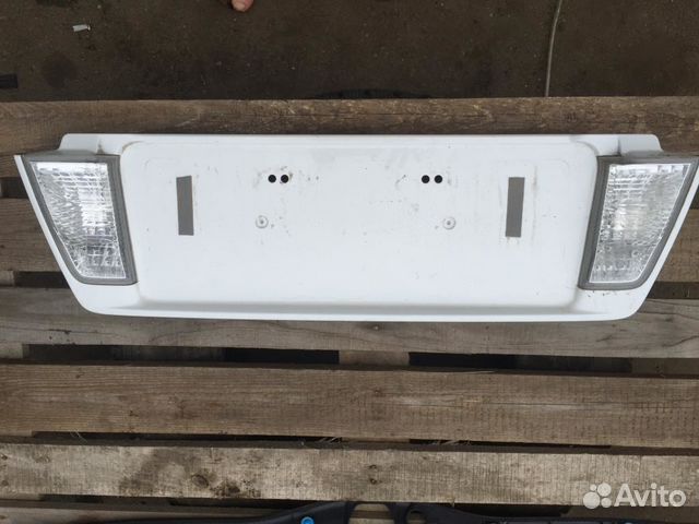 Накладка двери багажника Lexus LX 570 2015 )