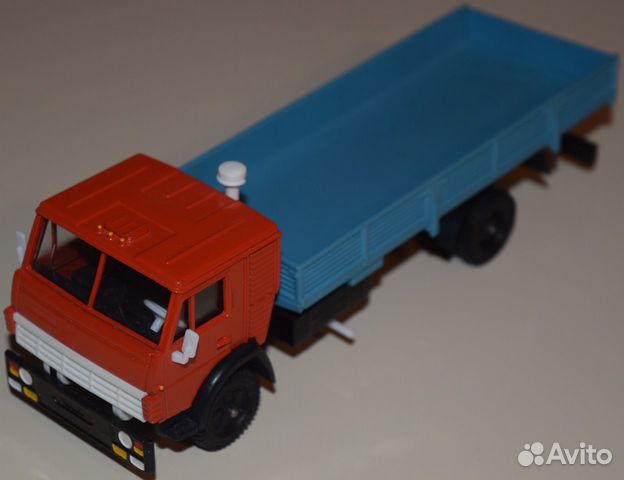 Масштабная модель автомобиля Камаз масштаб 1/43 Масштабная модель автомобиля Камаз масштаб 1/43