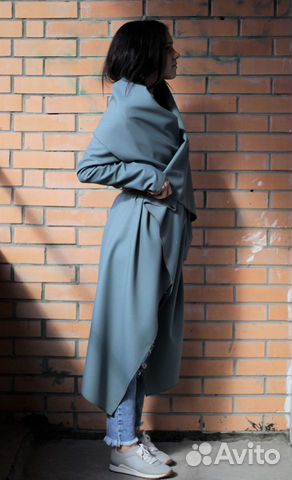 Дизайнерский стильный шерстяной кардиган Дизайнерский стильный шерстяной кардиган